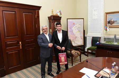 Rövnəq Abdullayev Avropa çempionatında uğur qazanan cüdoçular və onların məşqçiləri ilə görüşüb