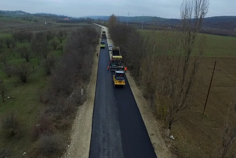 Yeni Quba-Xınalıq yolunun bir hissəsində yenidənqurma işləri tamamlanır - FOTO