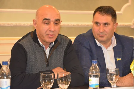 Viktor Yuşenko, Leonid Kojara və Rövşən Tağıyev Kiyevdə Dağlıq Qarabağdan və Donbasdan danışıblar