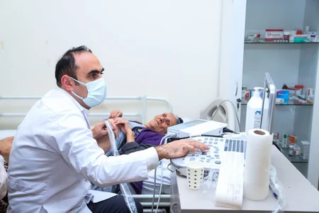 West Hospitalın həkimləri sosial xidmət müəssisəsinin sakinlərini müayinə edib