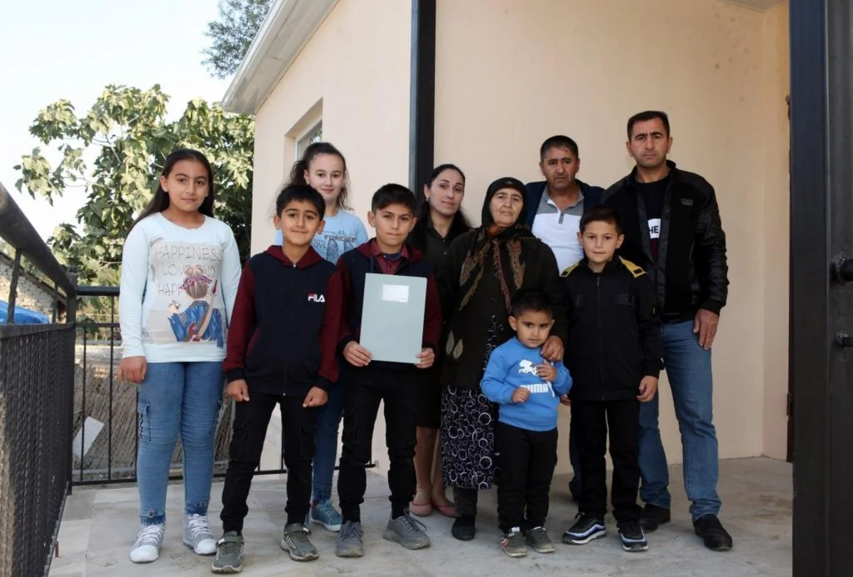 Daha 4 rayonda şəhid ailələri və Qarabağ müharibəsi əlillərinə ev verildi