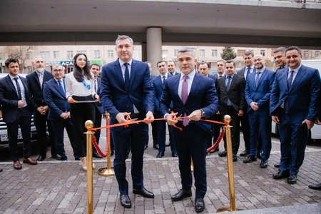 Bank Respublika yenilənmiş “Memar Əcəmi” filialını yeni ünvanda açdı