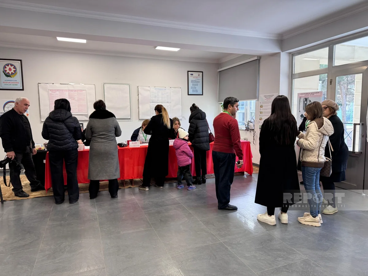 Məntəqə sədri: Səsvermə şəffaf qaydada davam edir