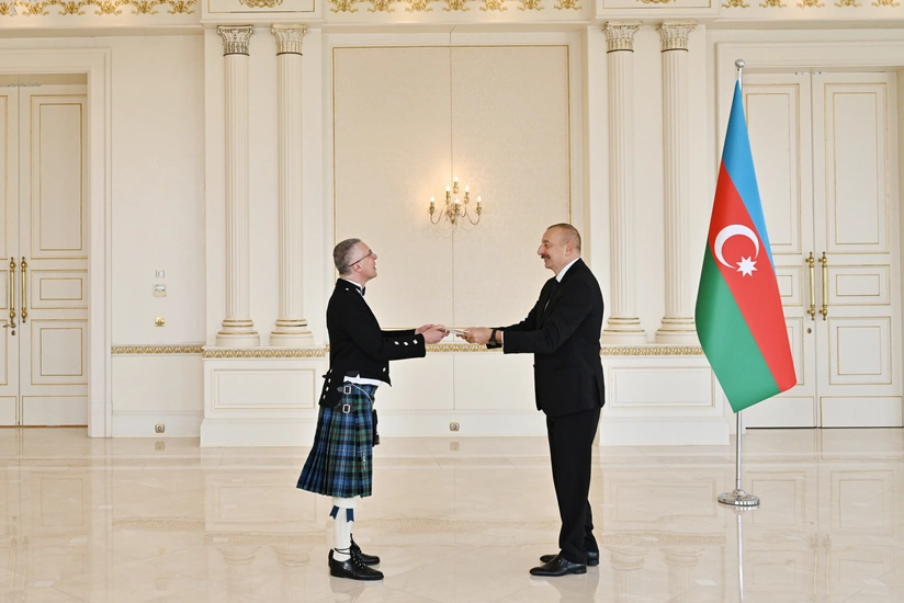 Prezident İlham Əliyev Böyük Britaniyanın yeni səfirinin etimadnaməsini qəbul edib - YENİLƏNİB