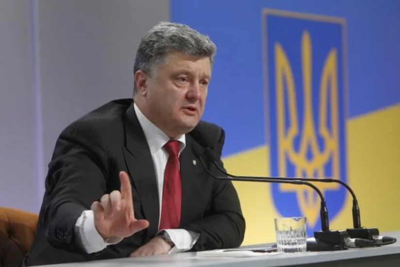 Poroşenko: Kreml bu sənədin üzərindən xətt çəkib