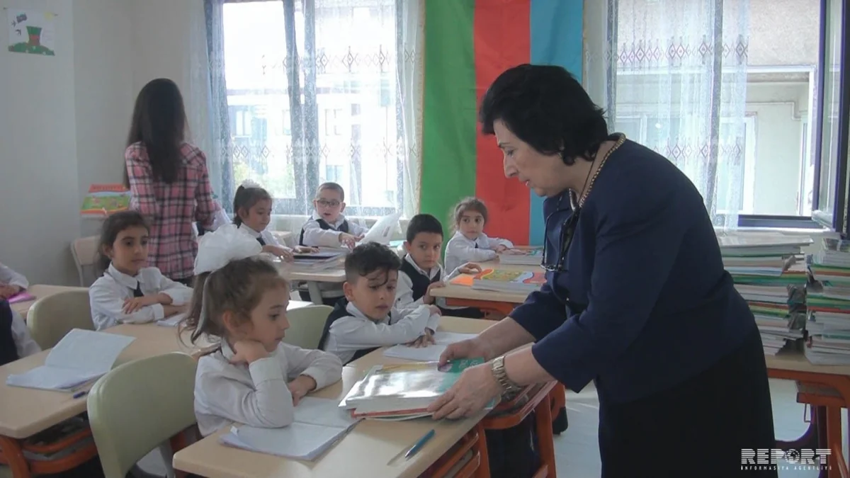 Türkiyədə Azərbaycan dilində tədris aparan orta ümumtəhsil məktəbindən  - VİDEOREPORTAJ
