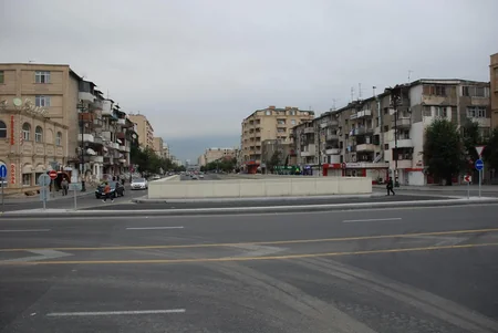 ​Həsən Əliyev küçəsində yeni yol hissəsi salınıb - FOTO