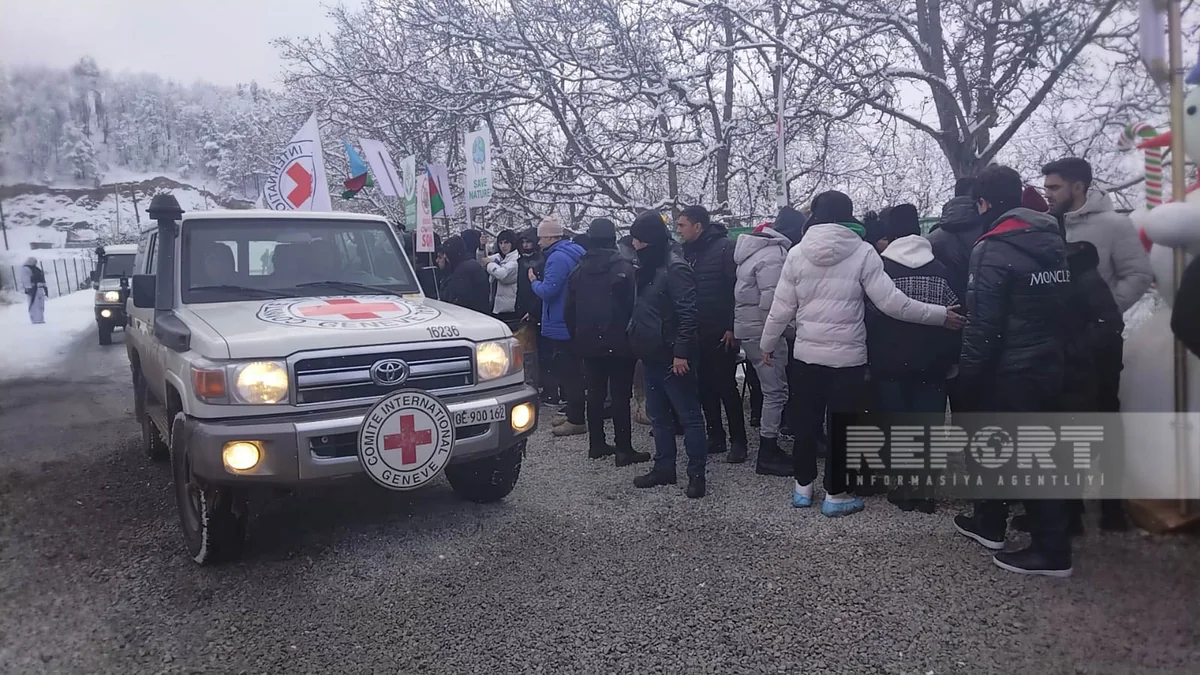 Автомобили МККК беспрепятственно проехали из Лачына в Ханкенди