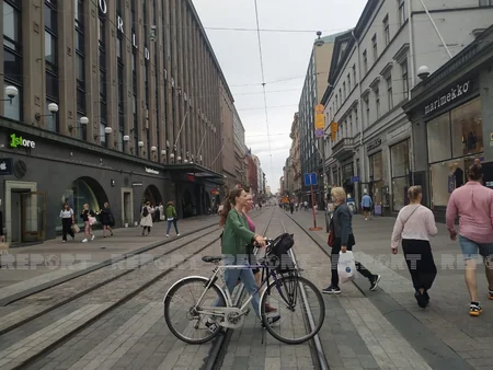 Neftçinin Finlandiyadakı HİKkəsi, tanımadığımız Helsinkidə tanıdığımız Aleksandrın abidəsi