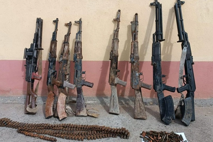 5 assault rifles and 8 grenades found in Khankandi