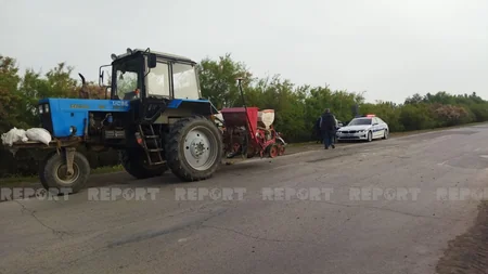 Salyanda motosiklet traktorla toqquşub, yaralanan var