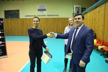 İdman jurnalistləri və Azəryol klubunun iştirakı ilə voleybol tədbiri keçirilib - FOTO