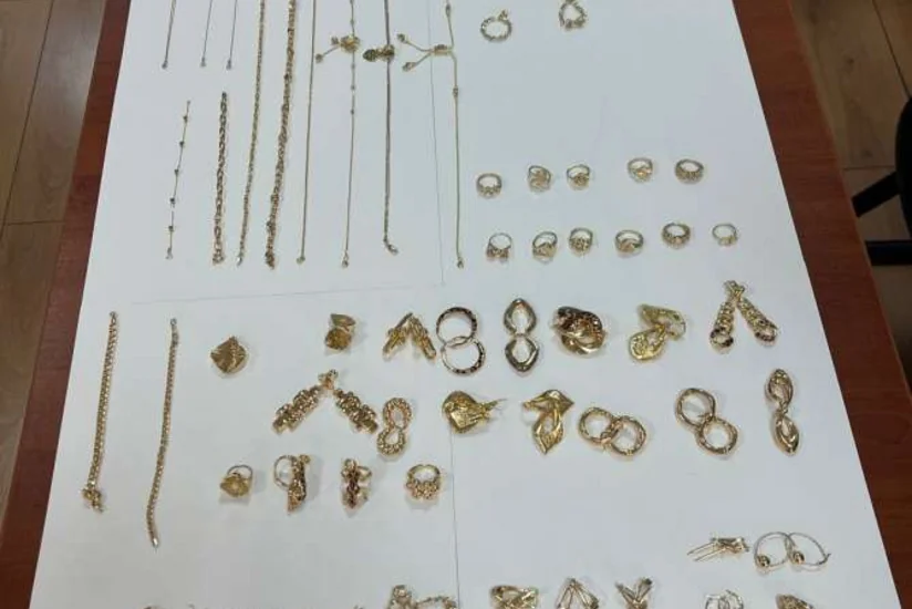 İstanbuldan Bakıya qızıl-zinət əşyalarının qaçaqmalçılıq yolu ilə keçirilməsinin qarşısı alınıb