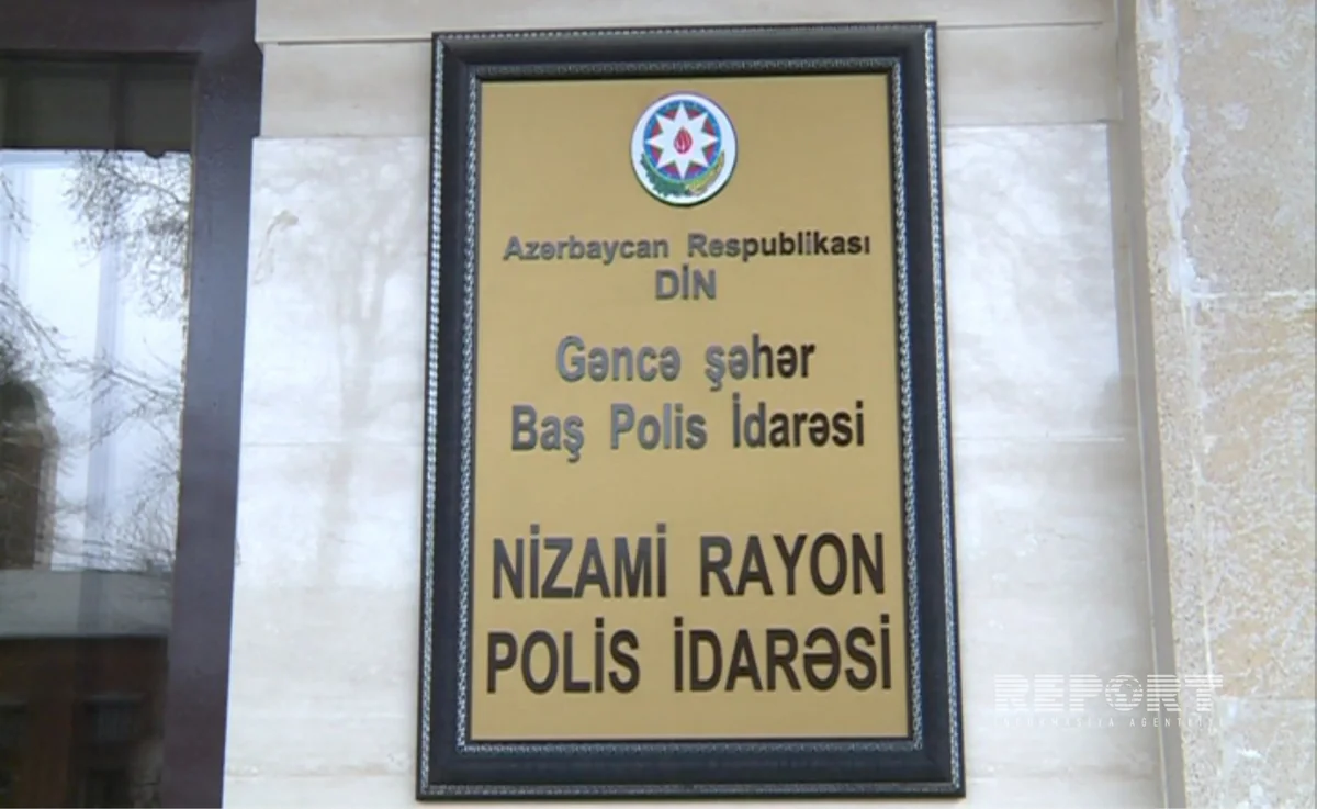 Azərbaycanda kafedra müdirinin evinə basqın edən dəstə üzvlərinin görüntüləri yayılıb - FOTO
