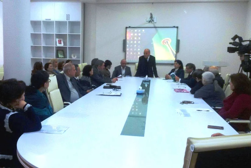 Kitabi-Dədə Qorqudun elm aləminə bəlli olmasının 200 illik yubileyinə həsr olunmuş konfrans keçirilib