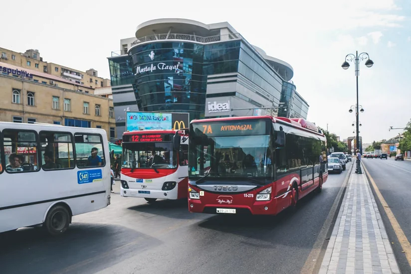 BNA: 147 avtobusun hərəkət intervalında gecikmə var