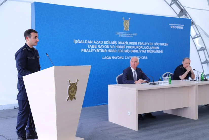 Prokurorluq orqanlarının əməkdaşları yeni səhra geyim formasından ilk dəfə Laçında istifadə edib