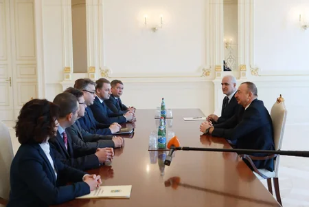 Prezident İlham Əliyev: Azərbaycanla Rusiya arasında əlaqələr yüksək səviyyədədir - YENİLƏNİB