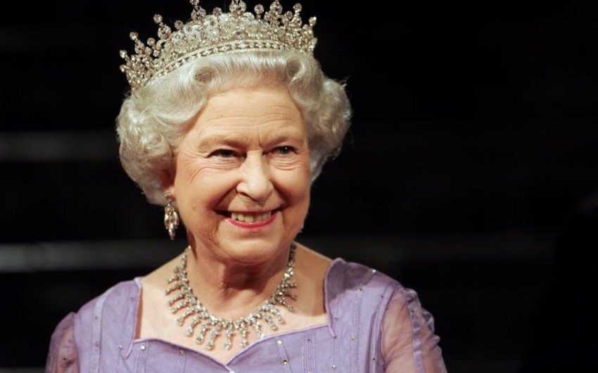 Daily Mirror: Elizabeth II plans to abdicate the throne