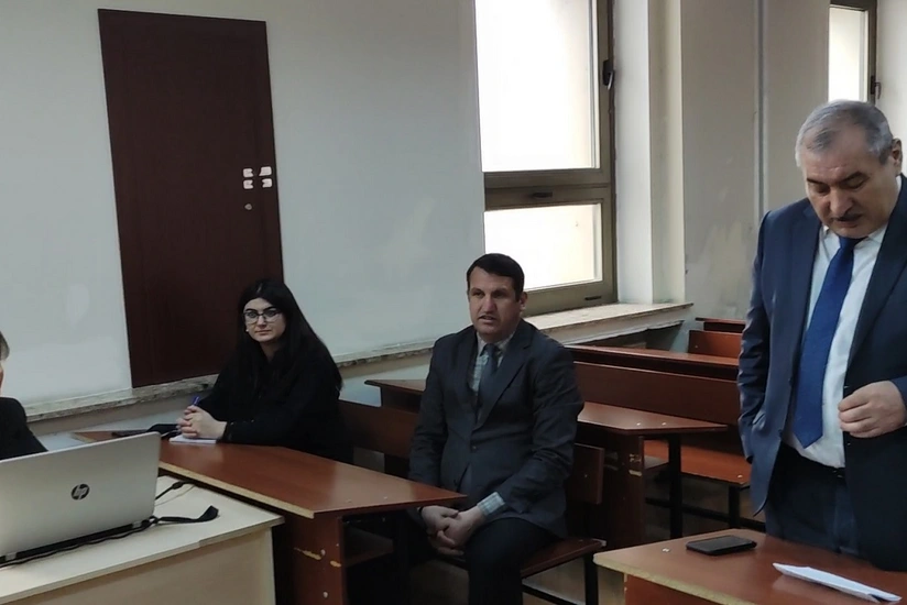 Azərbaycan alimləri bina və qurğuların zəlzələyə davamlığını müzakirə ediblər