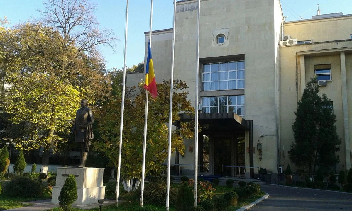 Romania demands Moscow to reduce Russian embassy staff