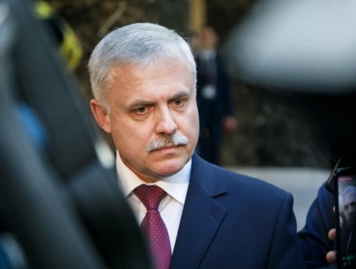 Erməni ekspert: “Təcrübəli zabitlər Ermənistan ordusundan qovulurlar”