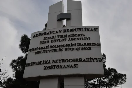 Elçin Quliyev Ermənistanın təxribatı nəticəsində yaralanmış hərbi qulluqçunu ziyarət edib