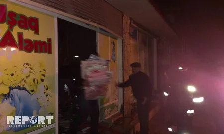 Lənkəranda uşaq geyimi mağazası yanıb - FOTO
