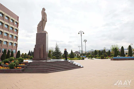 Saleh Məmmədov Göygöldə vətəndaşları qəbul edib