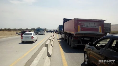 Silah-sursat anbarında partlayışla əlaqədar bağlanan Bakı-Quba yolu açılıb - FOTO