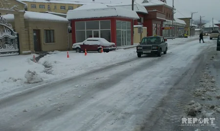 DYP: Lerikdə yollarda buzlaşma səbəbindən hərəkət məhduddur