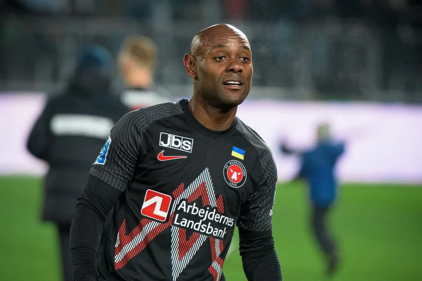 Sabahın transfer etmək istədiyi məşhur futbolçu Braziliya klubuna keçib