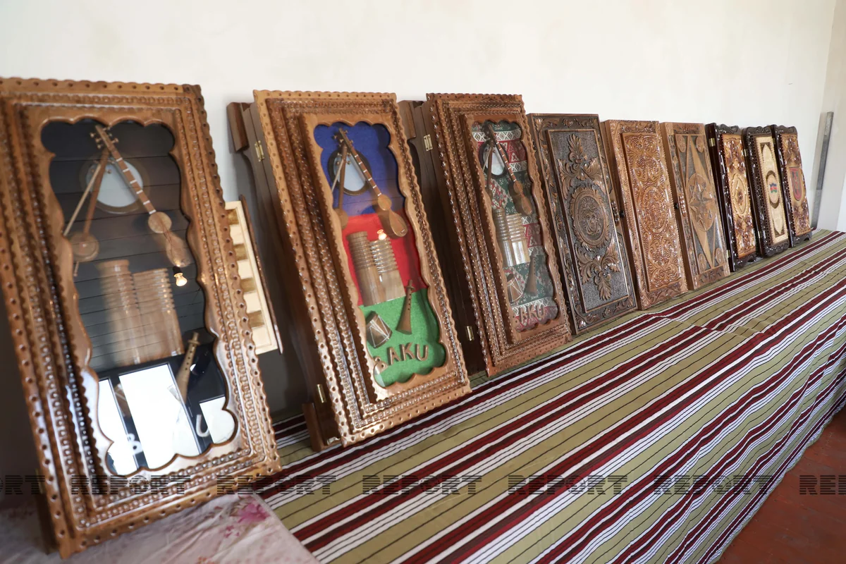 Bakı həbsxanasında məhbus qeyri-adi nərd hazırlayıb - VİDEO