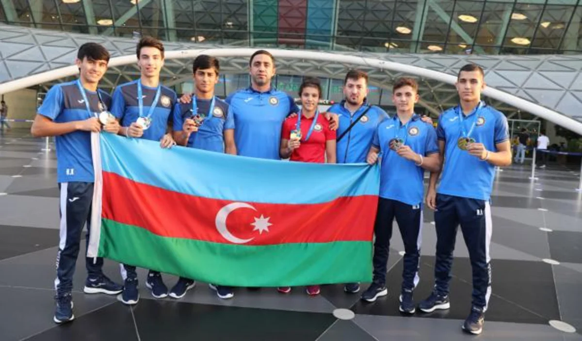 Avropa birinciliyində qızıl medal qazanan cüdoçular Bakıya qayıdıb