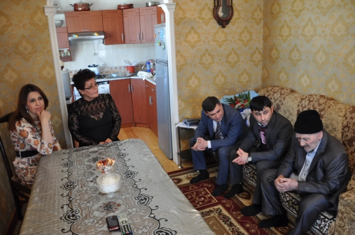 Qaradağ rayonunda yaşayan müharibə veteranları ilə görüş keçirilib