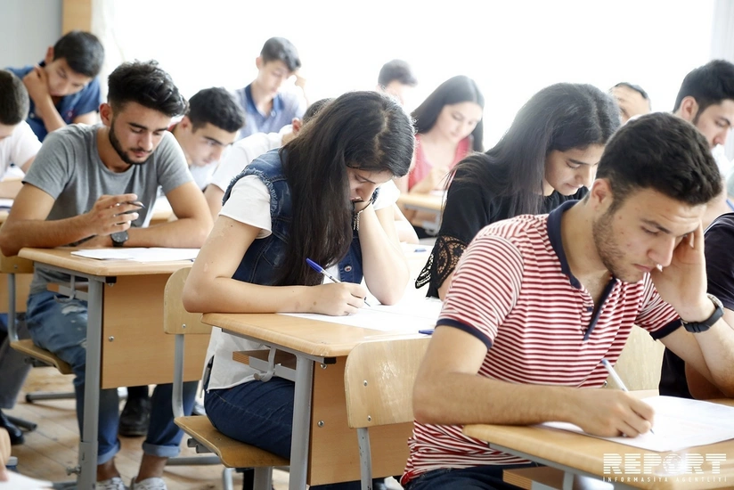 Ukrayna ali məktəblərini bitirən Azərbaycan vətəndaşlarının sayı açıqlanıb