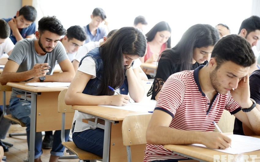 Ukrayna ali məktəblərini bitirən Azərbaycan vətəndaşlarının sayı açıqlanıb