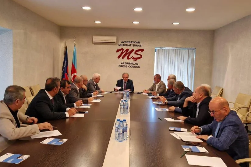 Mətbuat Şurası: Üzvlük haqqını ödəməyən KİV-lərin qurultayda hüququ məhdudlaşdırılacaq