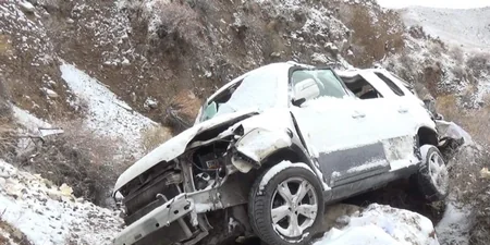 Naxçıvanda iki nəfərin xəsarət alması ilə nəticələnən yol qəzası olub