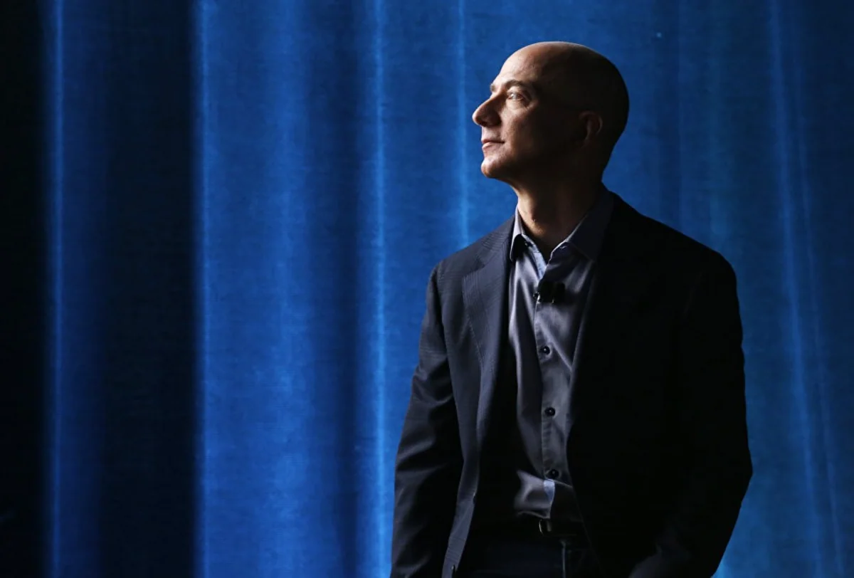 Основатель Amazon стал богатейшим человеком в современной истории
