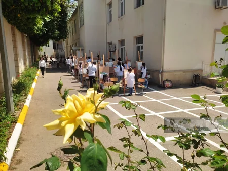 Heydər Əliyevin xatirəsinə həsr olunmuş “Yol hərəkəti qaydaları və mən” adlı rəsm müsabiqəsi keçirilib