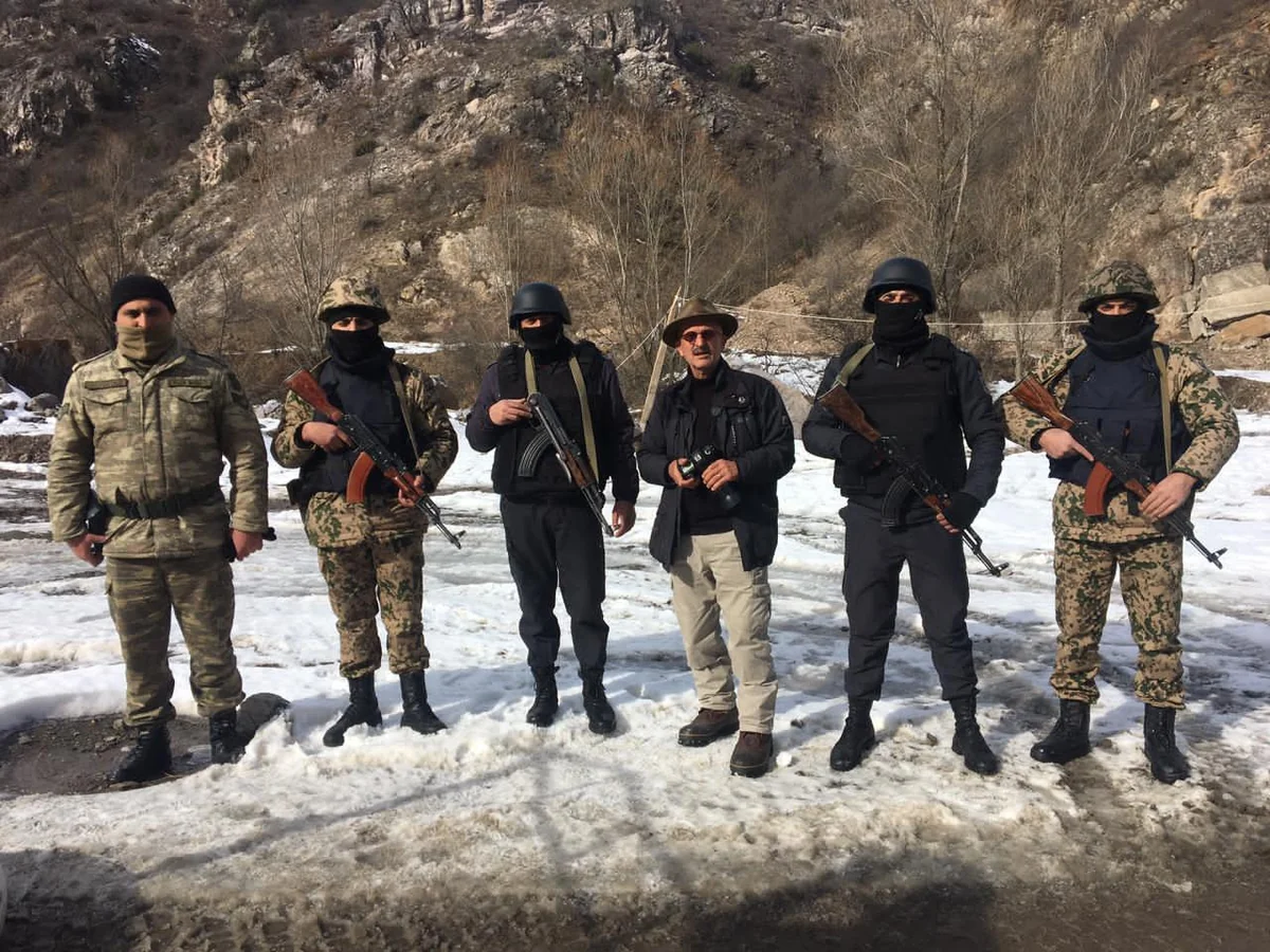 Məşhur fotoqraf Reza Diqqəti Kəlbəcərdə çəkiliş aparıb
