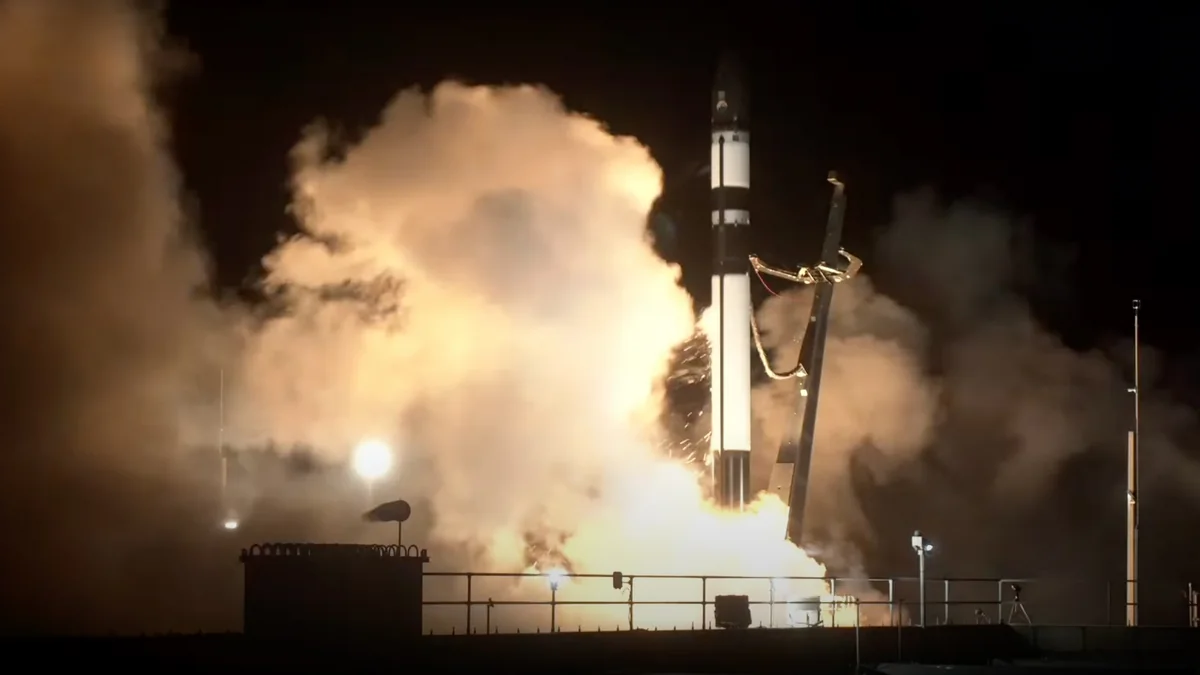 Ракета компании Rocket Lab вывела на орбиту японский радиолокационный спутник