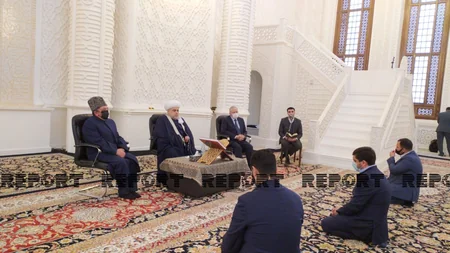 Heydər məscidində şəhidlərin anım mərasimi keçirilib, vəhdət namazı qılınıb