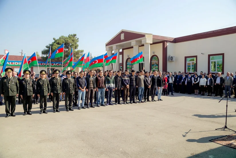 Müddətli həqiqi hərbi xidmətə növbəti çağırış başa çatıb