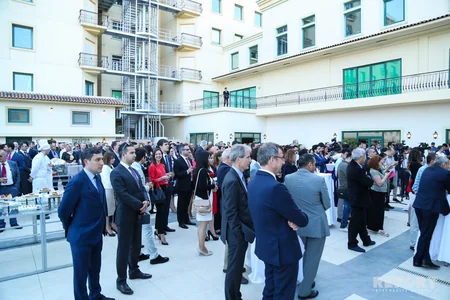 ABŞ və Britaniya səfirlikləri Xəzər neft-qaz sərgi-konfransı ilə əlaqədar qəbul keçirib - FOTO