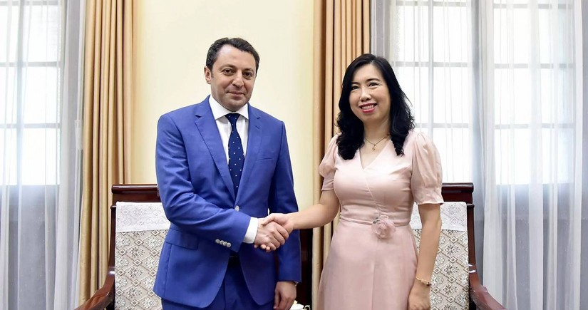 Azerbaijan, Vietnam discuss political-economic collaboration