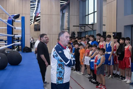 Mehdi Hüseynzadə adına Sumqayıt şəhər stadionunda boks mərkəzi fəaliyyətə başlayıb