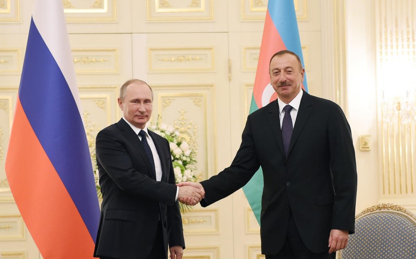 Vladimir Putin Prezident İlham Əliyevə zəng edib