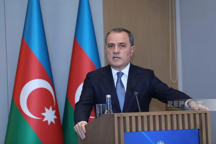 Rəsmi Bakı Rusiya-Ukrayna münaqişəsinin siyasi dialoq yolu ilə həllinin tərəfdarıdır